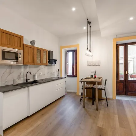 Artemis Moon - Ortigia Lovely